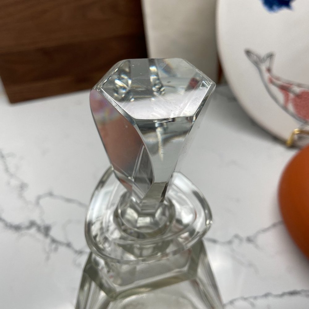 Beautiful Vintage Decanter - Picture 10 of 10